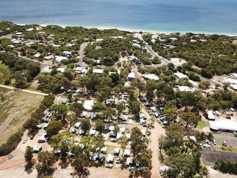 Peppermint Grove Beach Holiday Park - Internet Find 0
