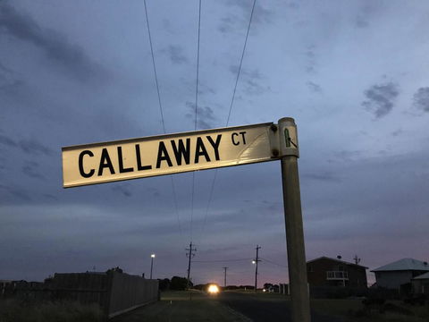 Peterborough Getaway - Internet Find 1