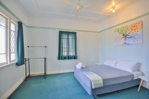Pleasant Place To Stay Near The Park + FREE WiFi - Internet Find 1