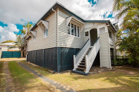 Pleasant Place To Stay Near The Park + FREE WiFi - Internet Find 2