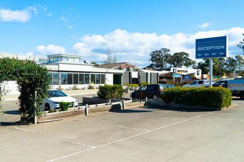 Plumpton Hotel - Internet Find 0