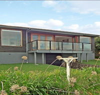 Prime Position - across from seven mile beach - Internet Find