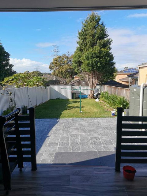 Private Room In Modern, Comfortable Home Stay - Internet Find 3