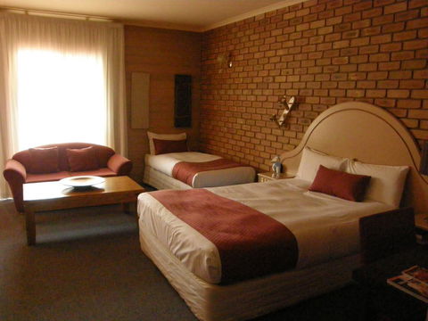 Quality Inn Colonial - Internet Find 2