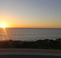 Quinns Beach Stay One - Internet Find