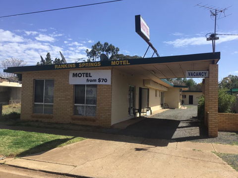 Rankins Springs Motel - Internet Find 0