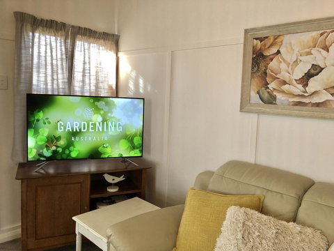 Recreation Cottage - Internet Find 3