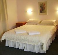 River Park Motor Inn - Internet Find