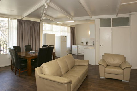 Rivers Apartments Motel Sale Gippsland - Internet Find 3