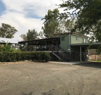 Riverside Farm Retreat BnB - Internet Find
