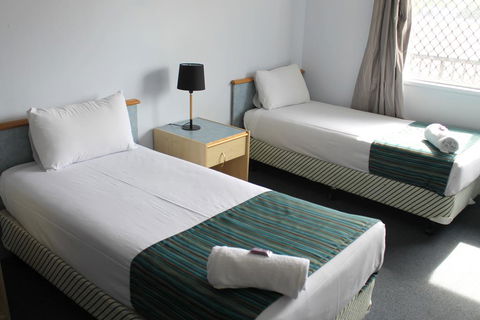 Rocky Glen Hotel Motel Gladstone - Internet Find 1
