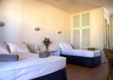 Roebuck Bay Hotel - Internet Find 1