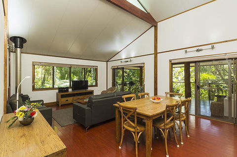 Rose Gums Wilderness Retreat - Internet Find 2