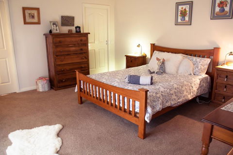 Rosewood Park Guest Suite - Internet Find 2