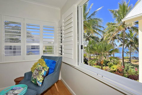 Royle Palms Beach Front Villa - Internet Find 2