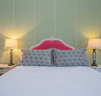 Russley Rural Retreat - Internet Find