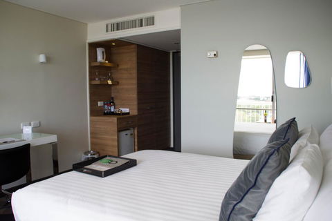 Rydges Gladstone - Internet Find 3