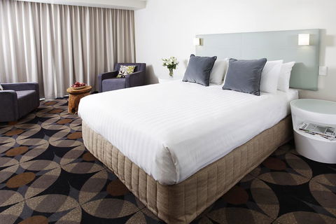 Rydges Gladstone - Internet Find 0