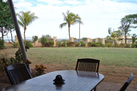 Samson Beach Chalets - Internet Find 1