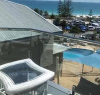 Scarborough Beach Front Resort - Shell Thirteen - Internet Find
