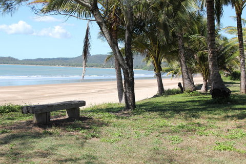 Seaforth Holiday Units - Internet Find 1