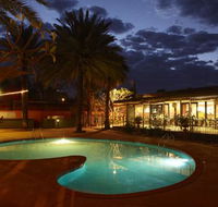 Seasons Hotel Newman - Internet Find