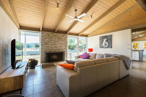 Serengale Retreat - Internet Find 2