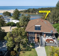 Seven Smiles - riverside location and ocean views - Internet Find