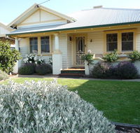 Shepp Central Apartment - Internet Find