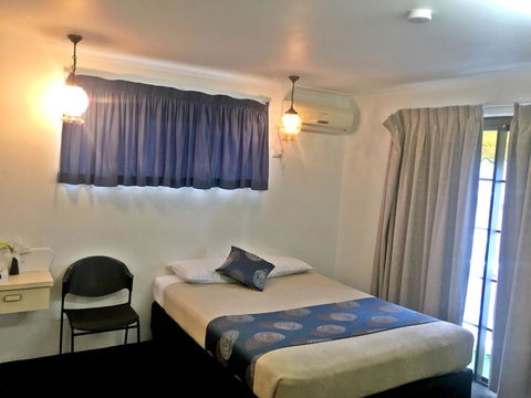 Siesta Villa Motel - Internet Find 1