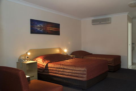 Silo Motor Inn - Internet Find 1