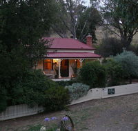 Sinnamons Cottage - Internet Find