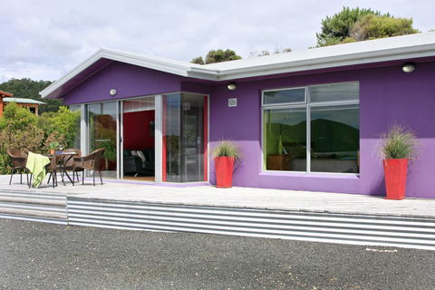 Sisters Beach Retreat - Internet Find 0