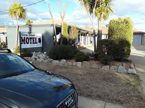 Snowdream Motel - Internet Find 3