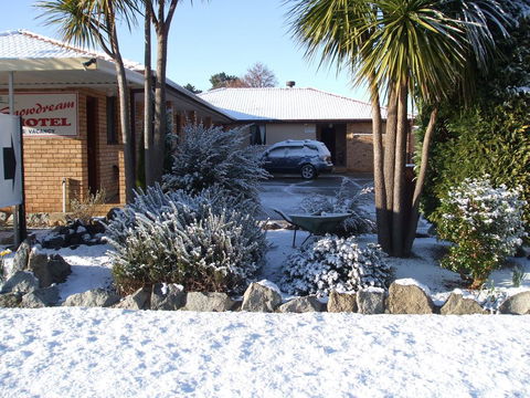 Snowdream Motel - Internet Find 0