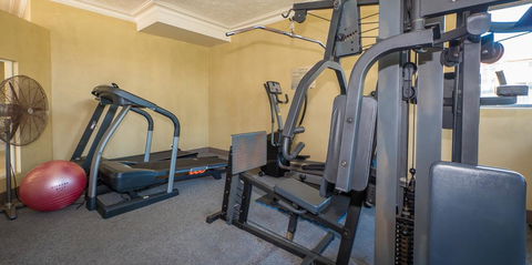 Southern Cross Beachfront Holiday Apartments - Internet Find 3