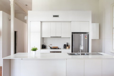 Spacious 2-bed, 2-bath Home With Parking And Balcony - Internet Find 3