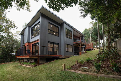 Springbrook25 Whole House - Internet Find 0