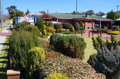 Stannum Lodge Motor Inn - Internet Find 1