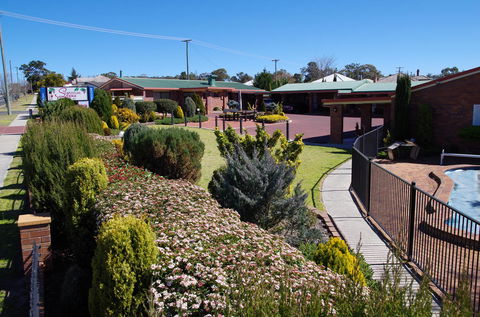 Stannum Lodge Motor Inn - Internet Find 3
