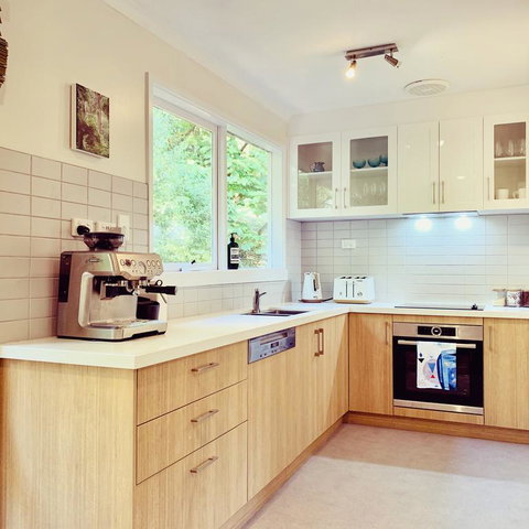 Steep Creek Retreat - Internet Find 3