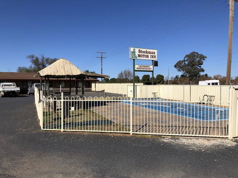 Stockman Motor Inn - Internet Find 0