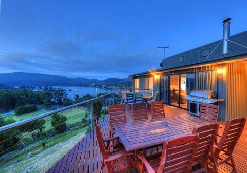 Storm Bay B&B - Internet Find 0