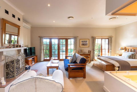 Strathearn Park Lodge - Internet Find 0