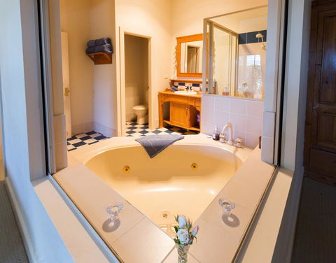 Strathearn Park Lodge - Internet Find 3