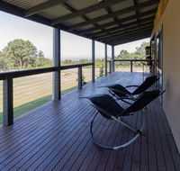 Studio 165 Hidden Gem on 50 acres with bay views - Internet Find