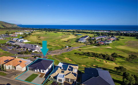 Sunset Horizon At Lady Bay - 8 Huntingdale Drive - Internet Find 0