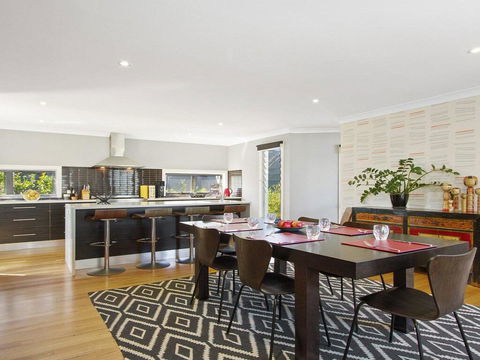Sunshine Beach House-25 Metre Walk To The Beach - Internet Find 2