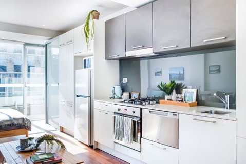 Sunshine City Loft! - Internet Find 1