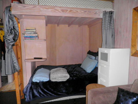 Super Value Thredbo STUDIO & Ante-Room Apartment - Internet Find 0